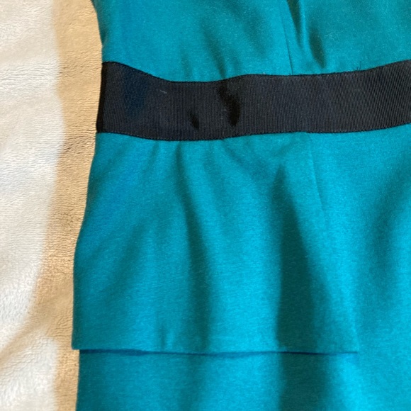 Cynthia Steffe Peplum Dress 8 - Picture 4 of 10